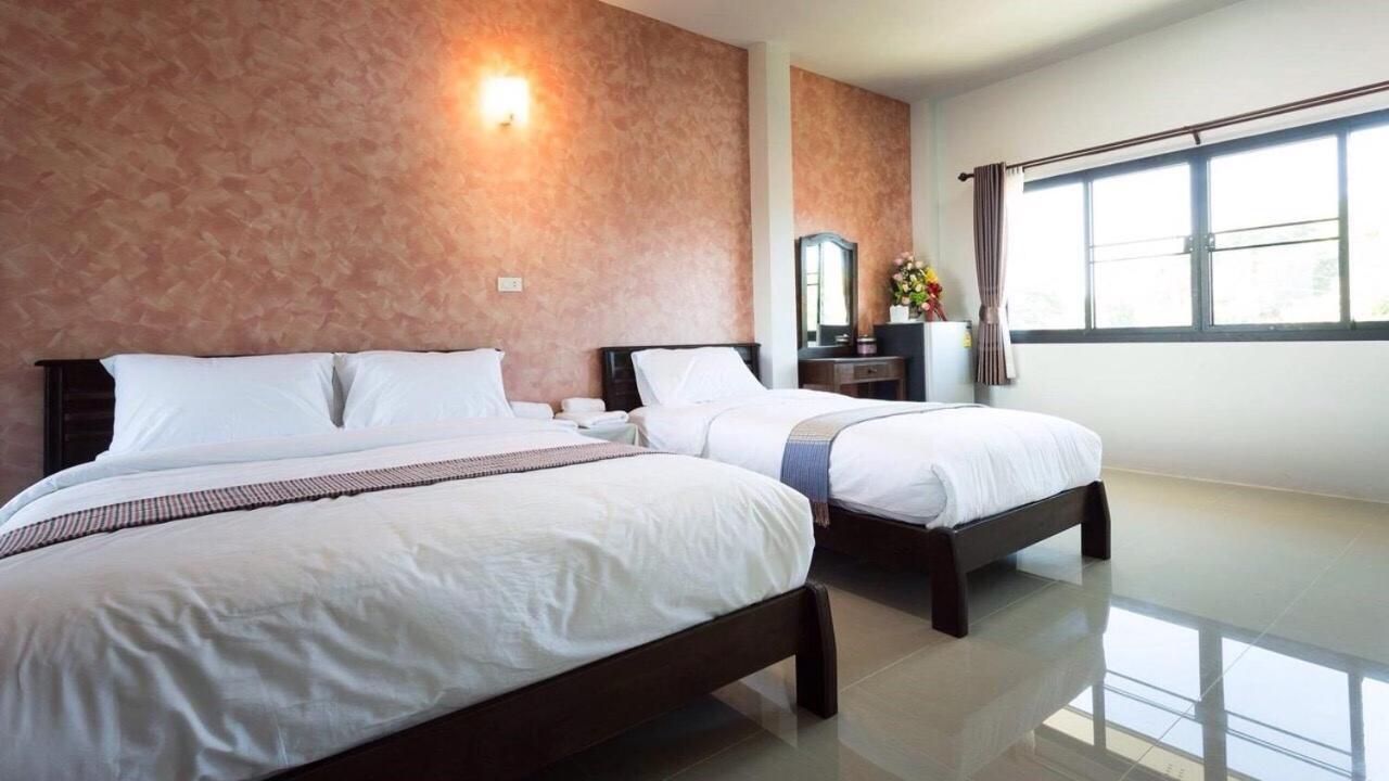 Benya Hotel Nan Exteriér fotografie
