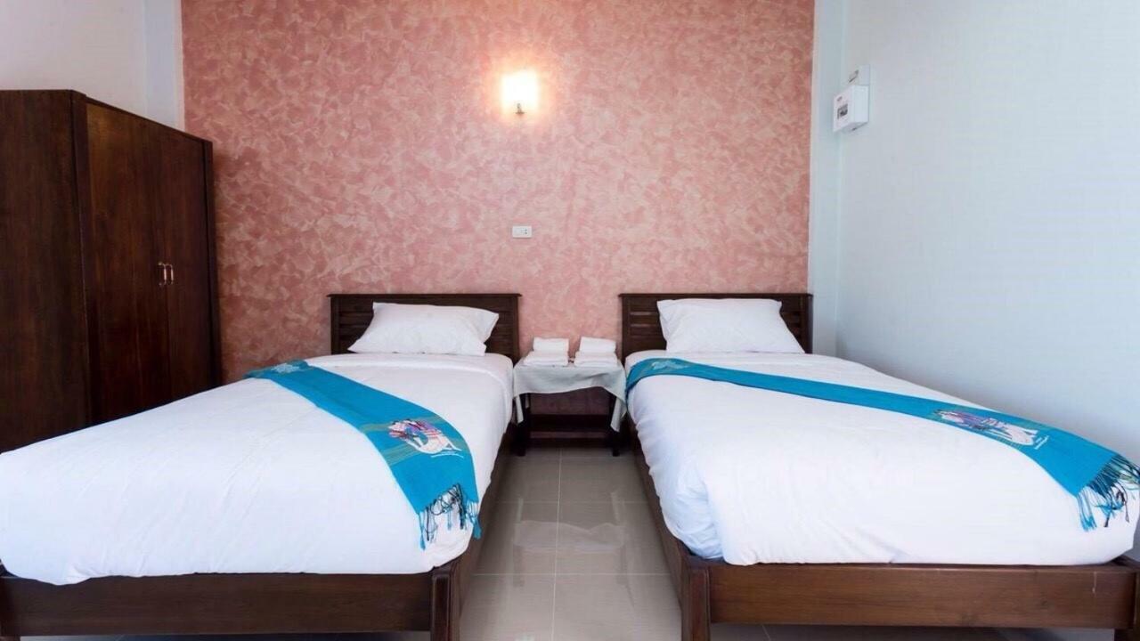 Benya Hotel Nan Exteriér fotografie